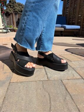Sorel Black Platform Crossover Sandal - Women's